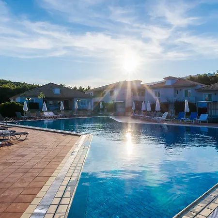 酒店 Village & By Zante Plaza (adults Only)