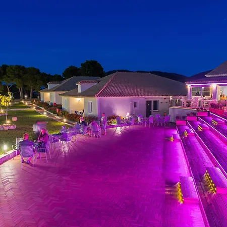 فندق Village & By Zante Plaza (adults Only) كيري